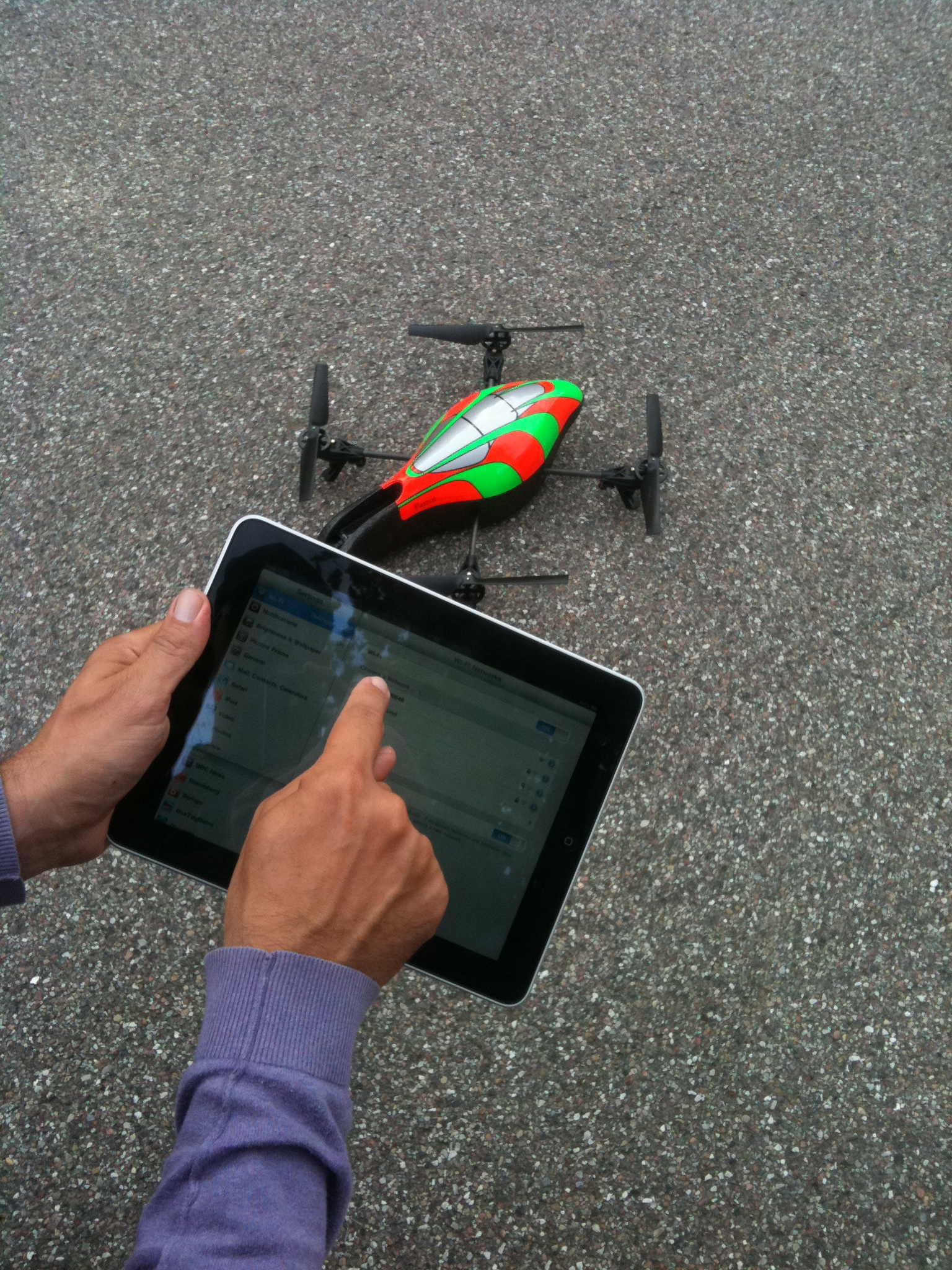 Flying an iPad-controlled, dual-cam, Quatrocopter. First impressions ...
